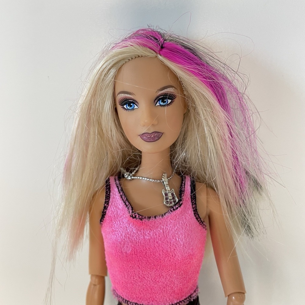 Barbie Fashion Fever Ready To Rock Out Rockstar Doll Pink Streak 2008